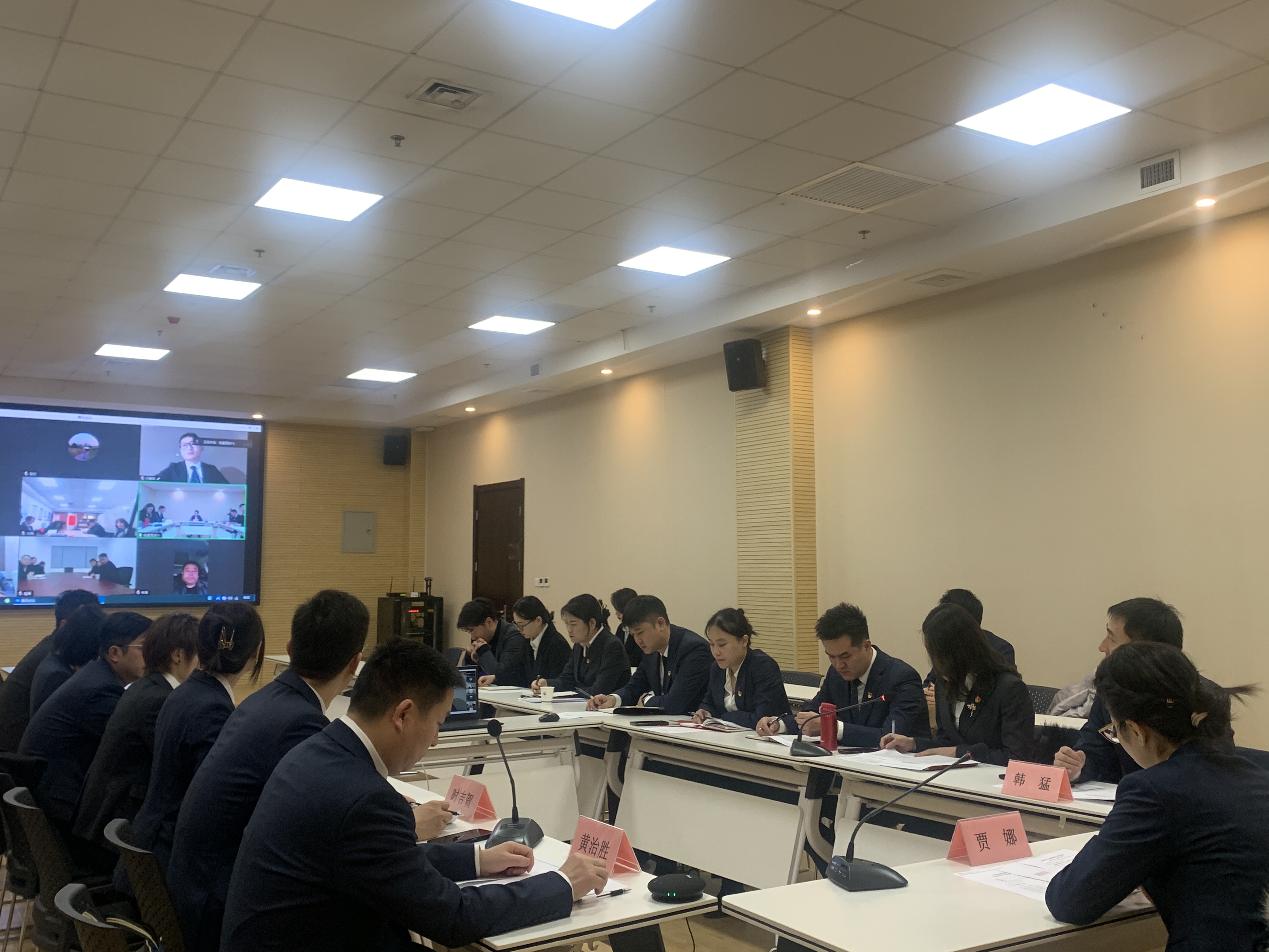 071707306894866380.jpg 2821707299735_.pic_hd.jpg