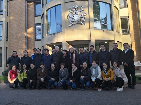 281716881411502494.jpg (14)集團(tuán)學(xué)術(shù)代表團(tuán)赴劍橋大學(xué)沃爾夫森學(xué)院參加“土體有機(jī)材料及人居環(huán)境研究”海外培訓(xùn).jpg